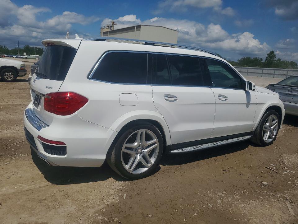 Photo 3 from auction – 2015 MERCEDES-BENZ GL with VIN 4JGDF7DE0FA448347