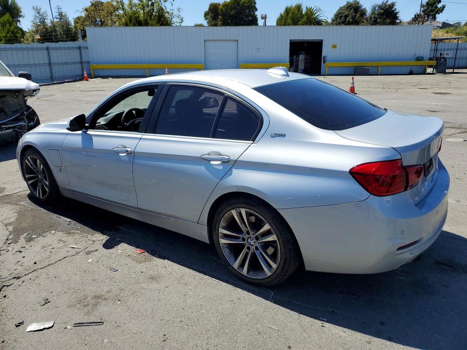 Photo 2 from auction – 2017 BMW 330E with VIN WBA8E1C57HK895095