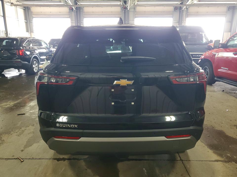 Photo 6 from auction – 2026 CHEVROLET EQUINOX with VIN 3GNAXHEG5TL263345