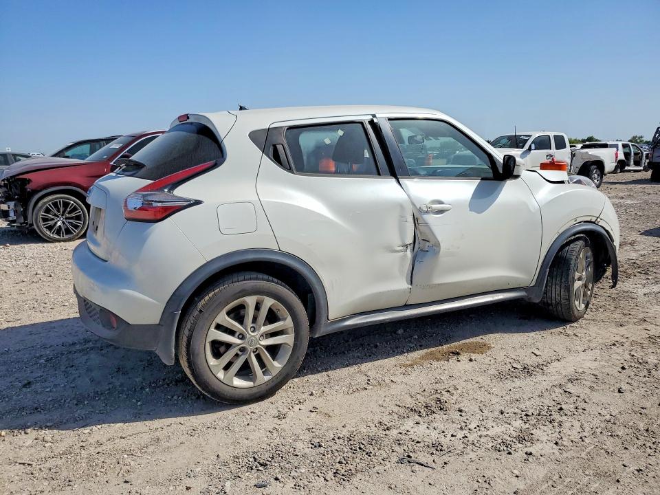 Photo 3 from auction – 2015 NISSAN JUKE with VIN JN8AF5MR0FT505301