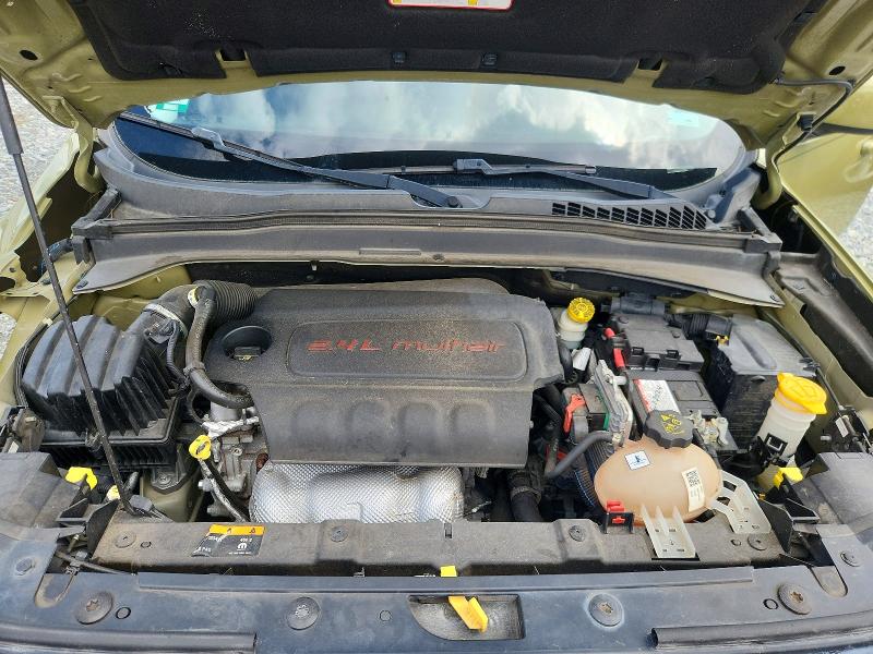 Photo 12 from auction – 2015 JEEP RENEGADE with VIN ZACCJABT5FPB30348