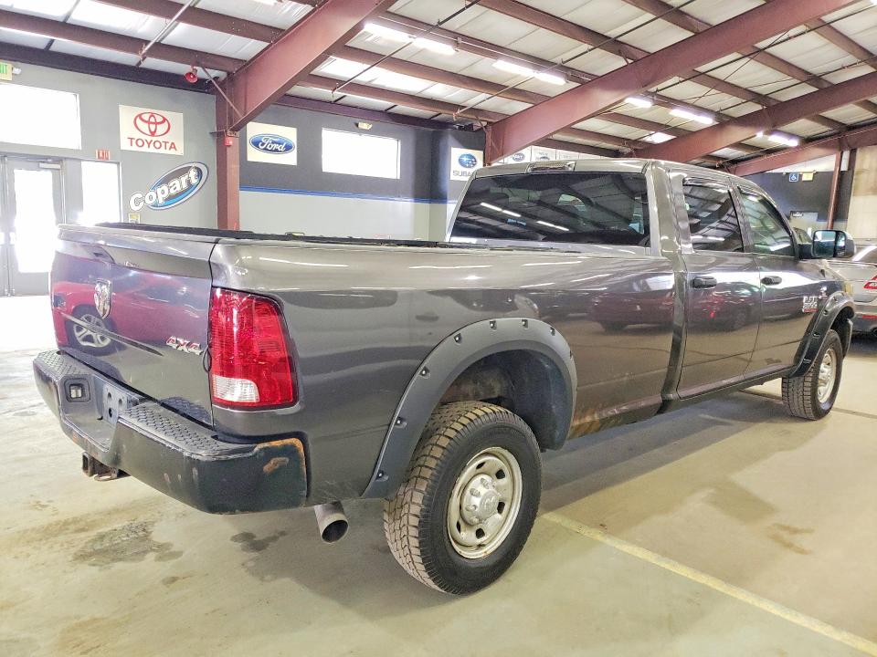 Foto 3 de la subasta – 2014 RAM 2500 con VIN 3C6UR5HL9EG279218