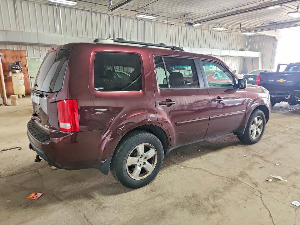 Photo 3 from auction – 2011 HONDA PILOT with VIN 5FNYF4H4XBB092769