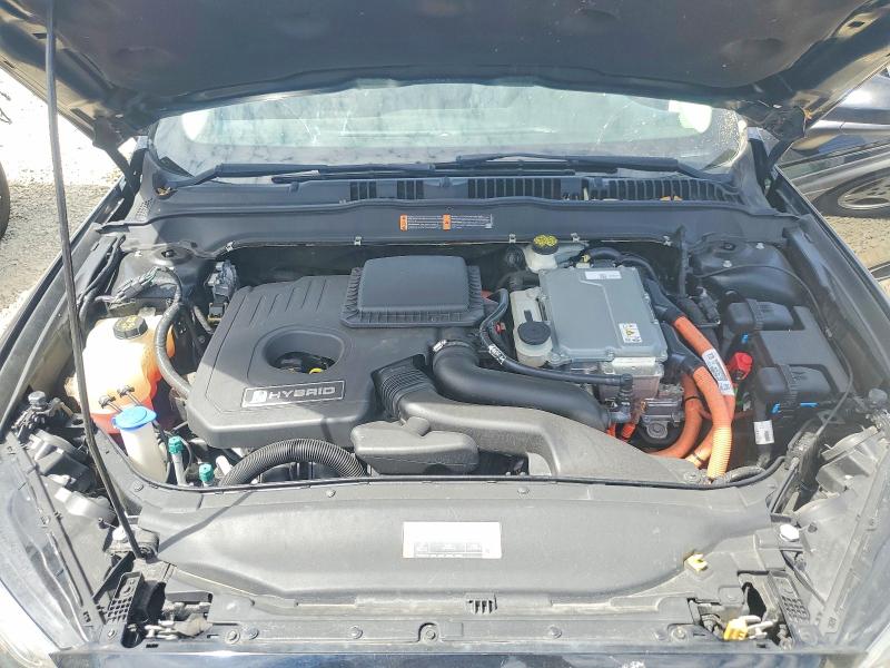Photo 11 from auction – 2017 FORD FUSION with VIN 3FA6P0LU2HR299920
