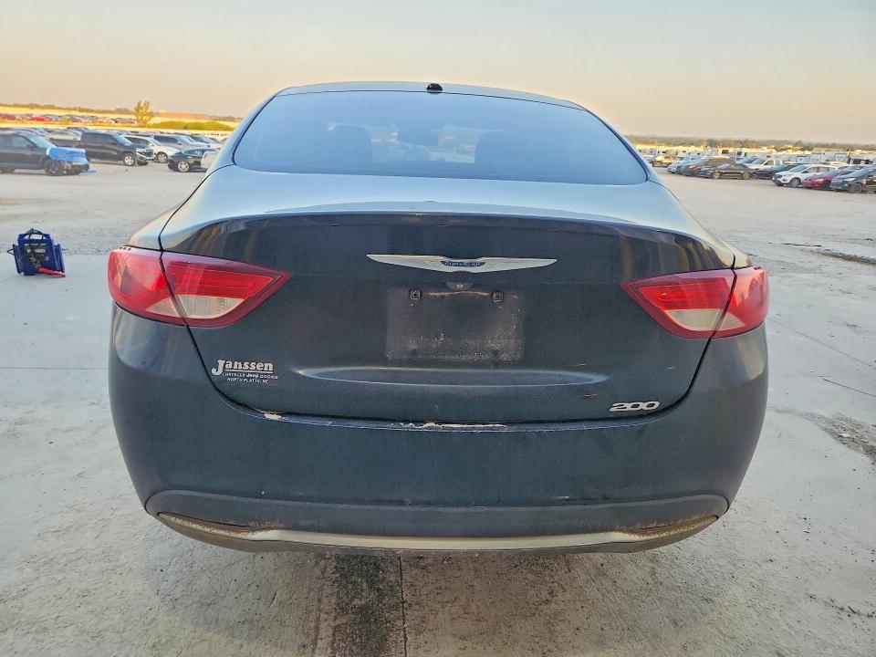 Photo 6 from auction – 2015 CHRYSLER 200 with VIN 1C3CCCAB8FN573251