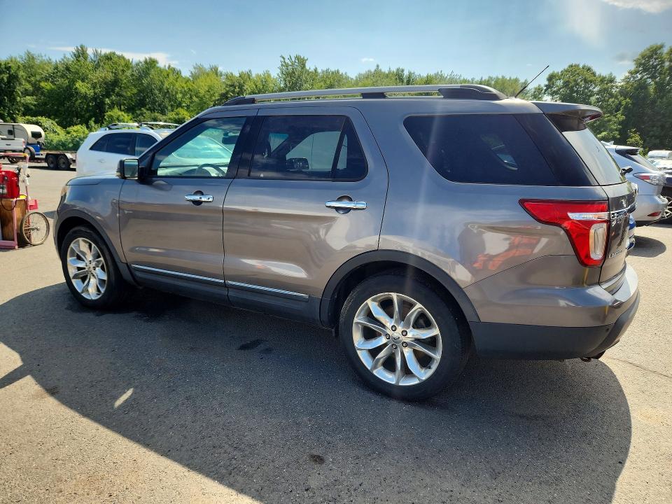Photo 2 from auction – 2011 FORD EXPLORER with VIN 1FMHK8F80BGA90071