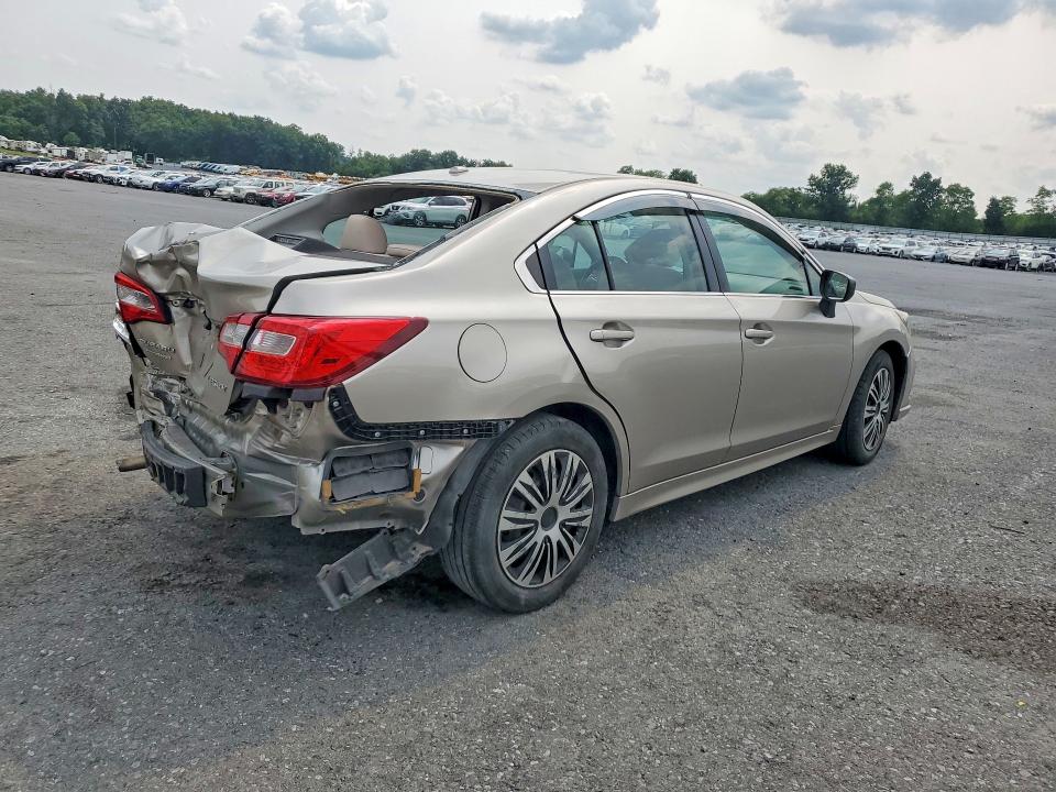 Photo 3 from auction – 2019 SUBARU LEGACY with VIN 4S3BNAB69K3031119