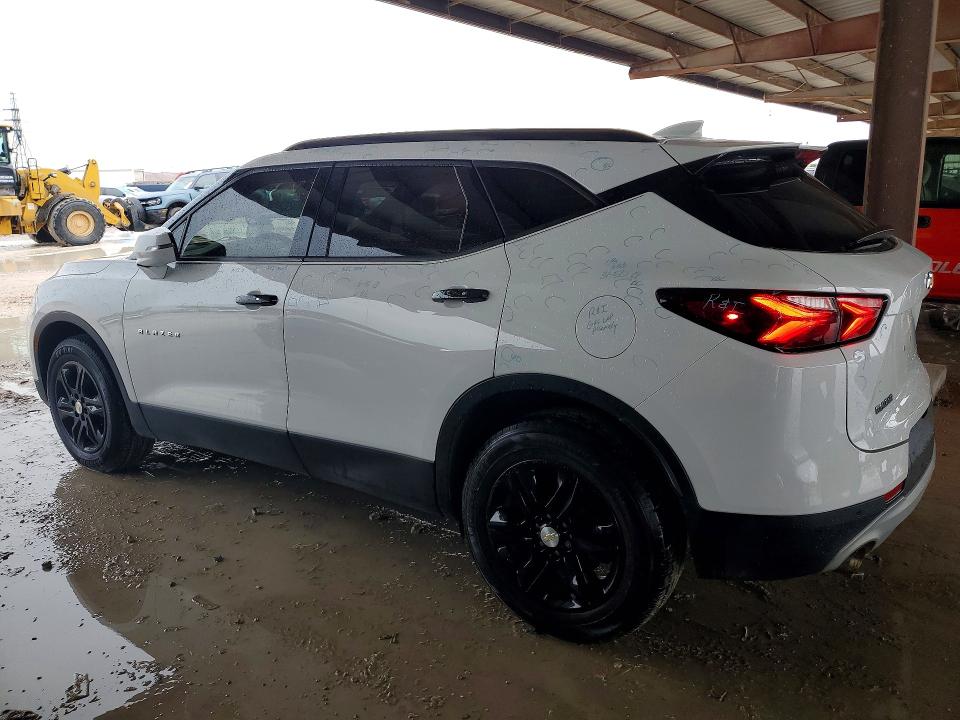 Photo 2 from auction – 2021 CHEVROLET BLAZER with VIN 3GNKBCR47MS509289