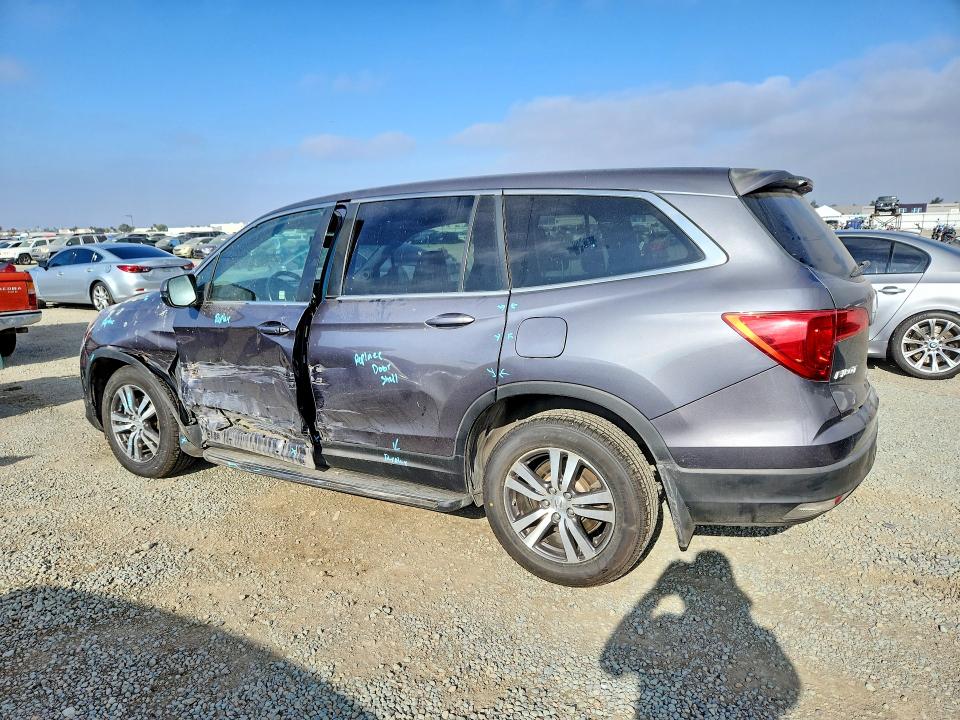 Photo 2 from auction – 2016 HONDA PILOT with VIN 5FNYF5H76GB035489