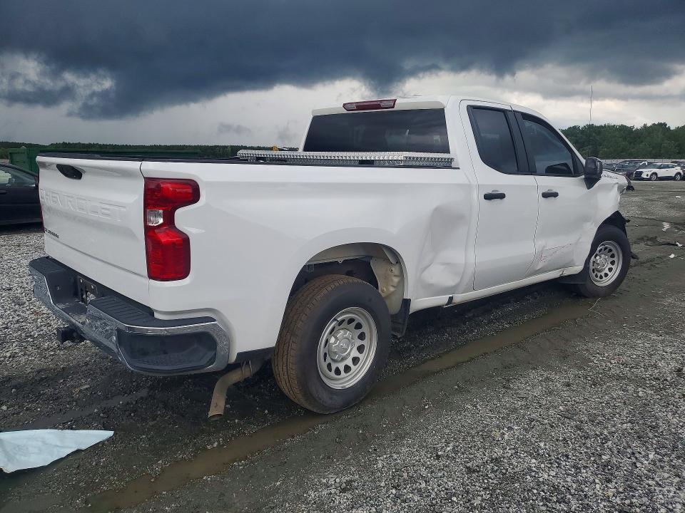 Photo 3 from auction – 2025 CHEVROLET SILVERADO with VIN 1GCRAAED5SZ284360
