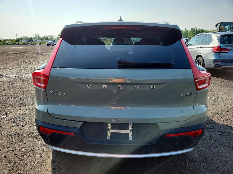 Photo 6 from auction – 2023 VOLVO XC40 with VIN YV4L12UV7P2022942