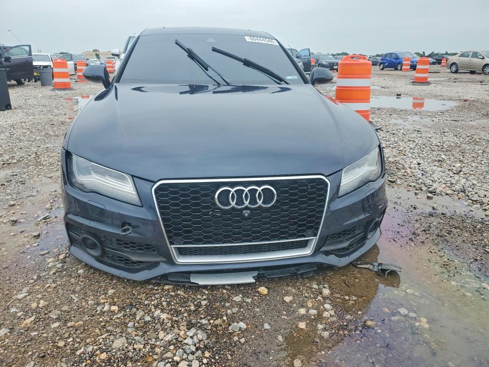 صورة رقم 5 من المزاد - 2014 AUDI S7 مع VIN WAUW2AFC2EN076628