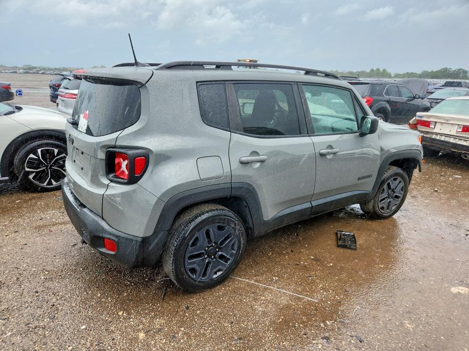 Photo 3 from auction – 2019 JEEP RENEGADE with VIN ZACNJBAB9KPK93809