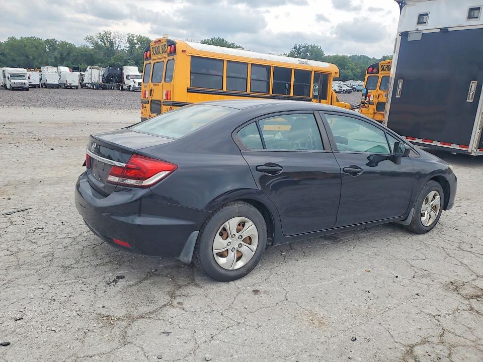 Photo 3 from auction – 2014 HONDA CIVIC with VIN 19XFB2F56EE085461
