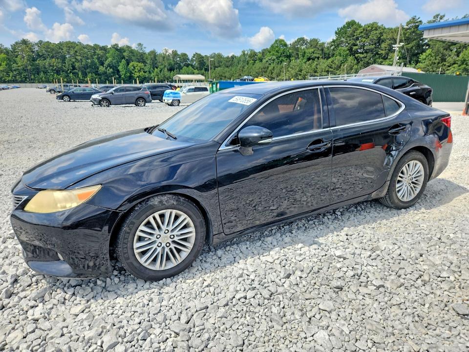 LEXUS ES 2014 with VIN JTHBK1GGXE2110303 - Photo from auction