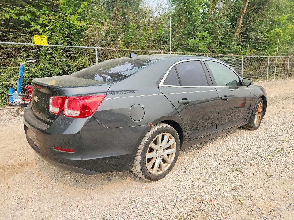 Photo 3 from auction – 2014 CHEVROLET MALIBU with VIN 1G11E5SL0EF282325