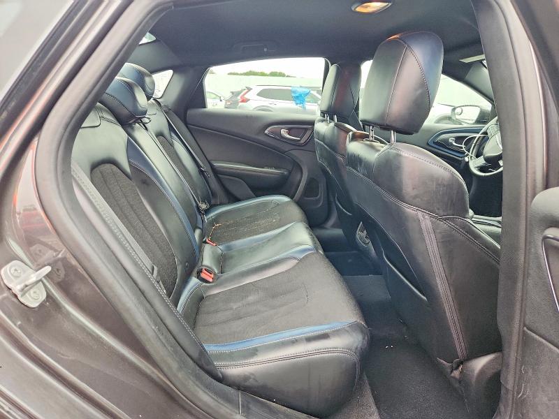 Photo 10 from auction – 2015 CHRYSLER 200 with VIN 1C3CCCBG6FN522356