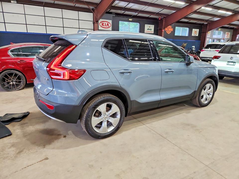 Photo 3 from auction – 2020 VOLVO XC40 with VIN YV4162UK0L2278235
