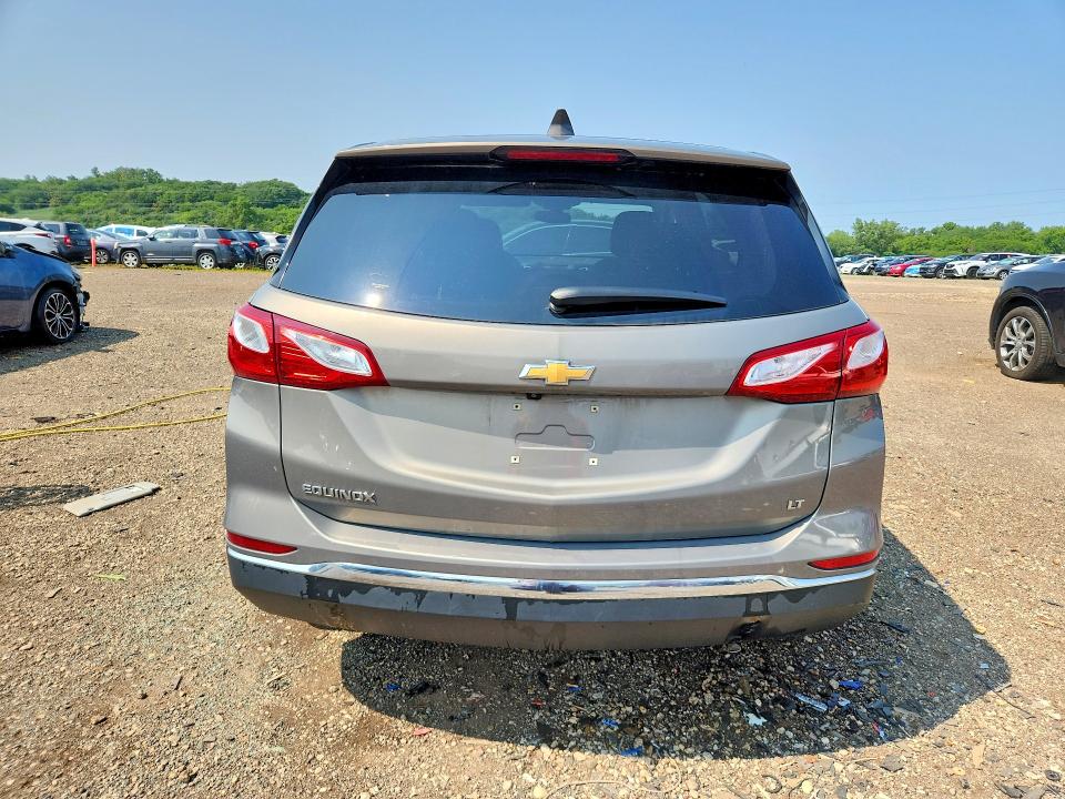 Photo 6 from auction – 2018 CHEVROLET EQUINOX with VIN 3GNAXJEV5JS527964