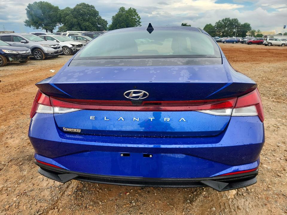 Photo 6 from auction – 2023 HYUNDAI ELANTRA with VIN 5NPLM4AG3PH118884