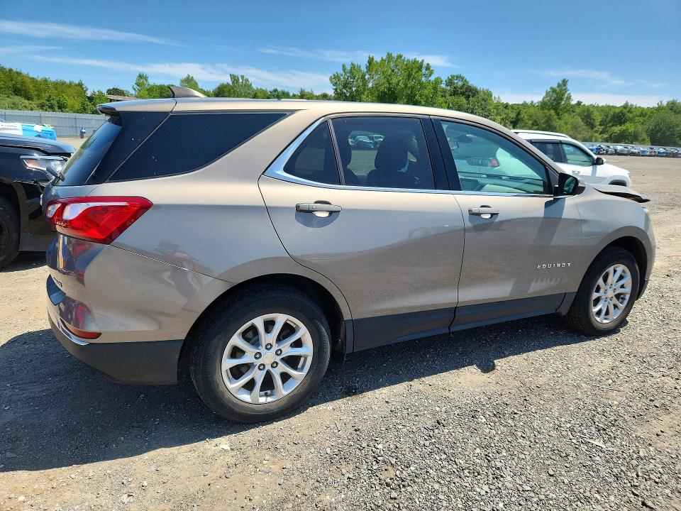 Photo 3 from auction – 2018 CHEVROLET EQUINOX with VIN 3GNAXSEV7JS500755