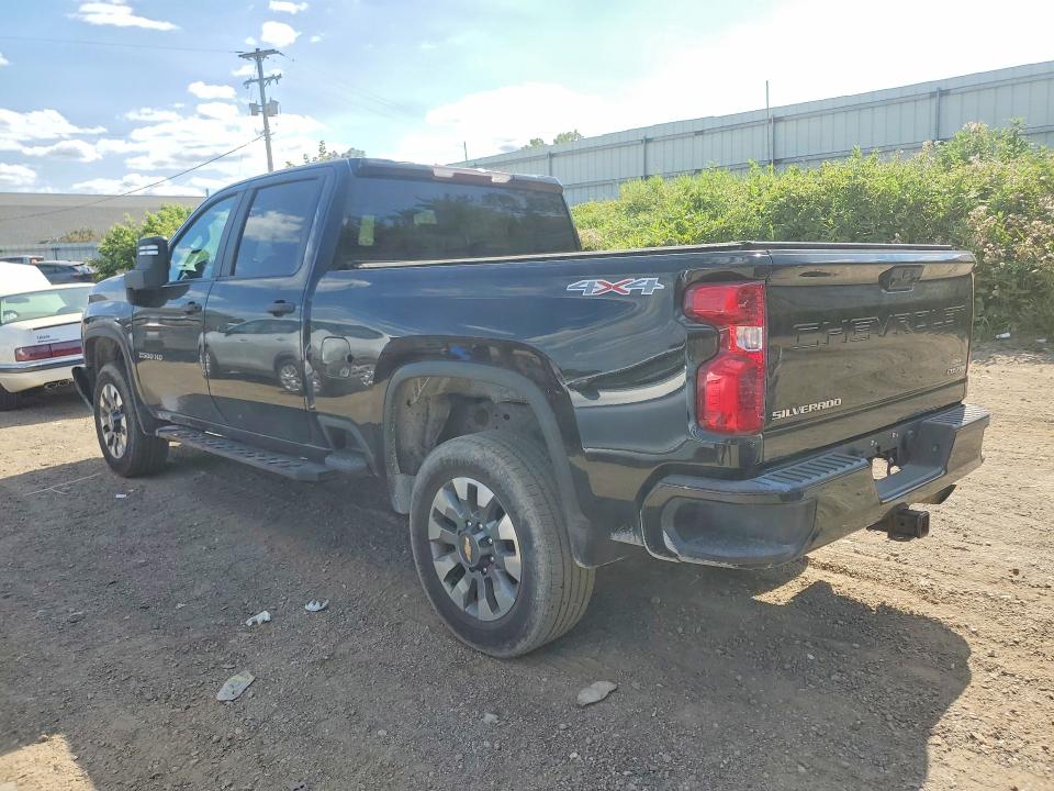 Photo 2 from auction – 2023 CHEVROLET SILVERADO with VIN 2GC4YME7XP1703854