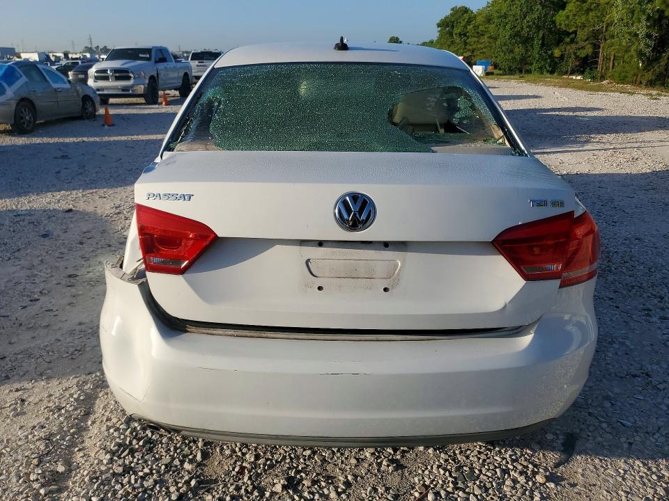 Photo 6 from auction – 2014 VOLKSWAGEN PASSAT with VIN 1VWBS7A37EC116657