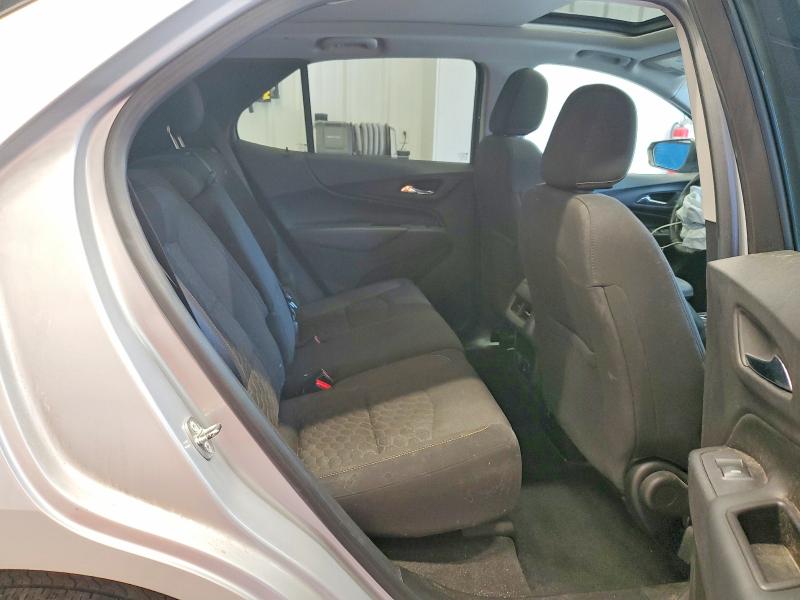 Photo 11 from auction – 2018 CHEVROLET EQUINOX with VIN 2GNAXSEVXJ6236378