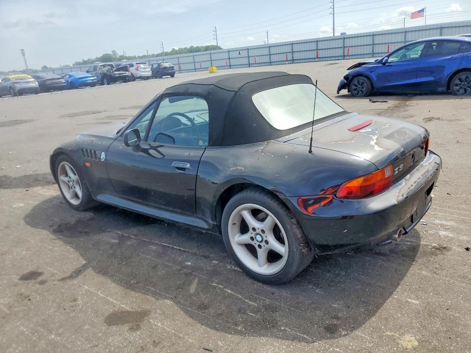 Photo 2 from auction – 1998 BMW Z3 with VIN 4USCJ3329WLC10688