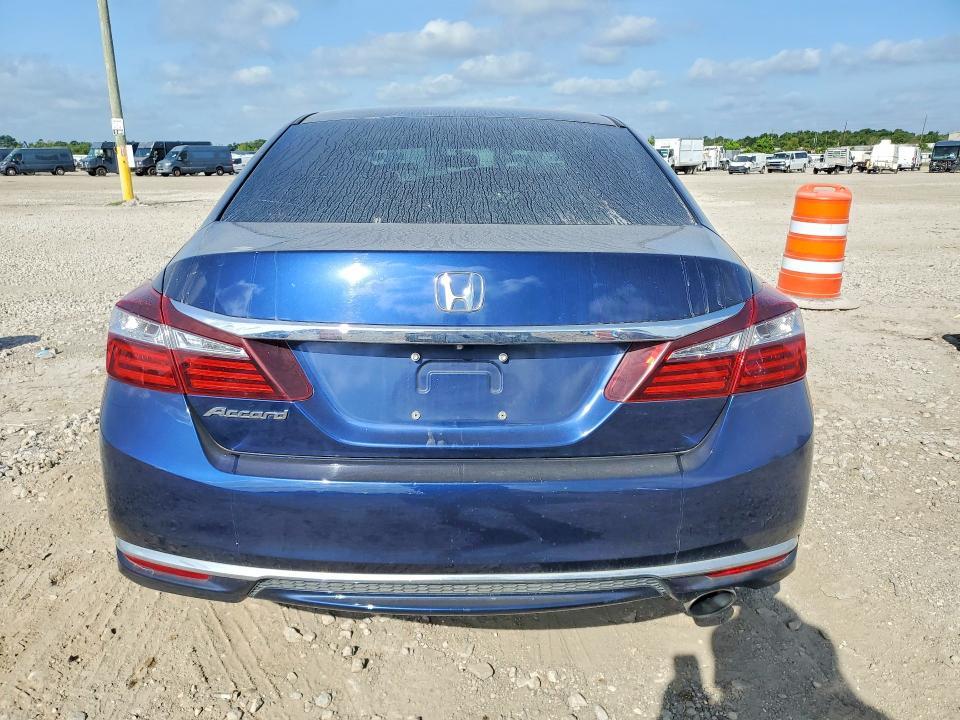 Photo 6 from auction – 2017 HONDA ACCORD with VIN 1HGCR2F37HA106906