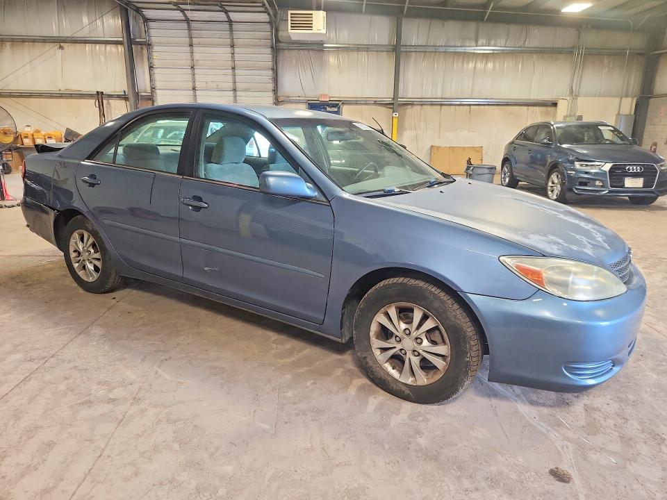 Photo 4 from auction – 2004 TOYOTA CAMRY with VIN 4T1BF32KX4U587907
