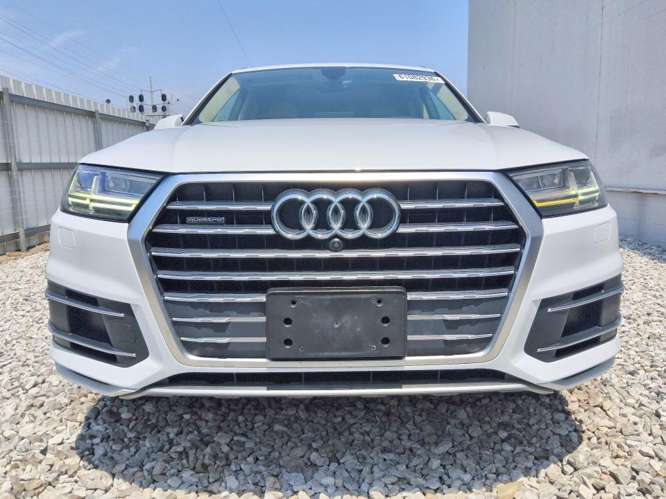 Photo 5 from auction – 2019 AUDI Q7 with VIN WA1LHAF71KD026709