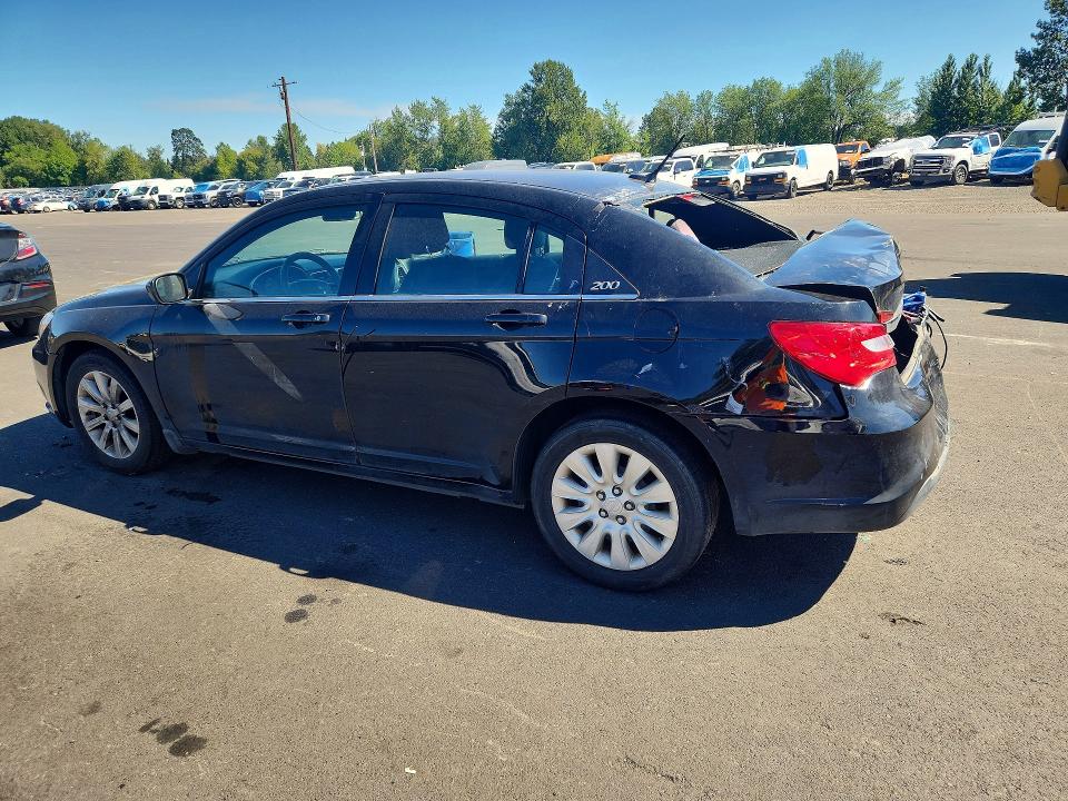 Photo 2 from auction – 2013 CHRYSLER 200 with VIN 1C3CCBAB4DN733701