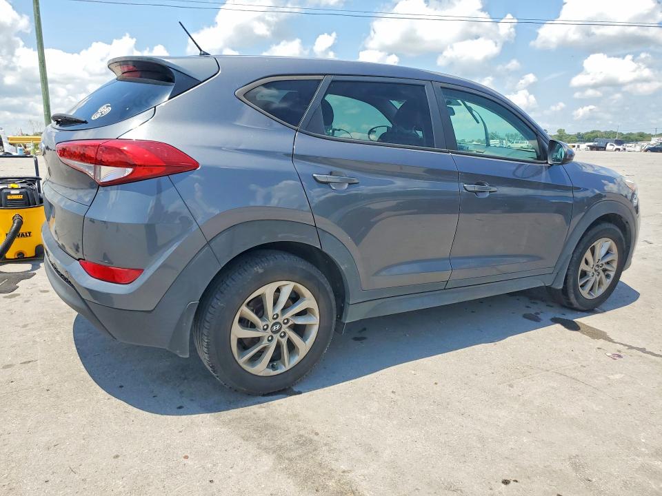 Photo 3 from auction – 2018 HYUNDAI TUCSON with VIN KM8J23A43JU752265