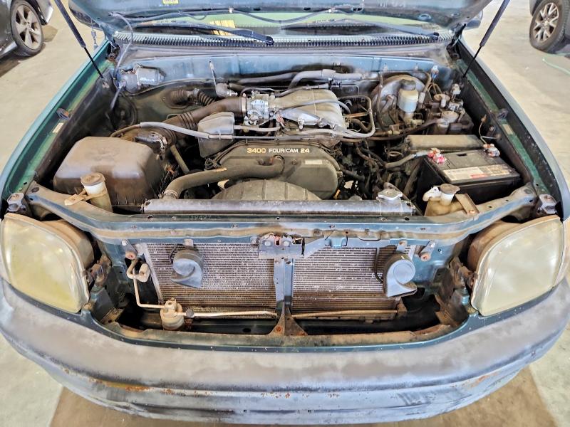 Photo 11 from auction – 2001 TOYOTA TUNDRA with VIN 5TBJN32111S198009