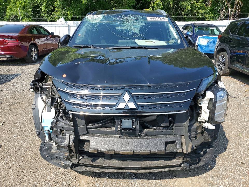 Photo 5 from auction – 2024 MITSUBISHI OUTLANDER with VIN JA4J4VA83RZ630933