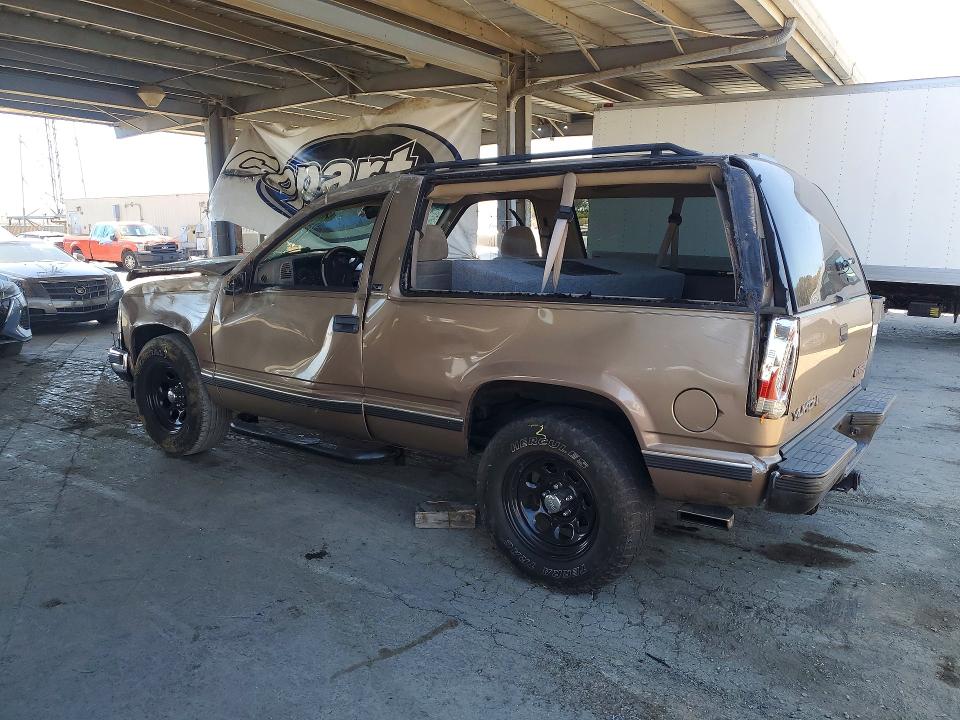 Photo 2 from auction – 1996 GMC YUKON with VIN 3GKEC18R9TG513175