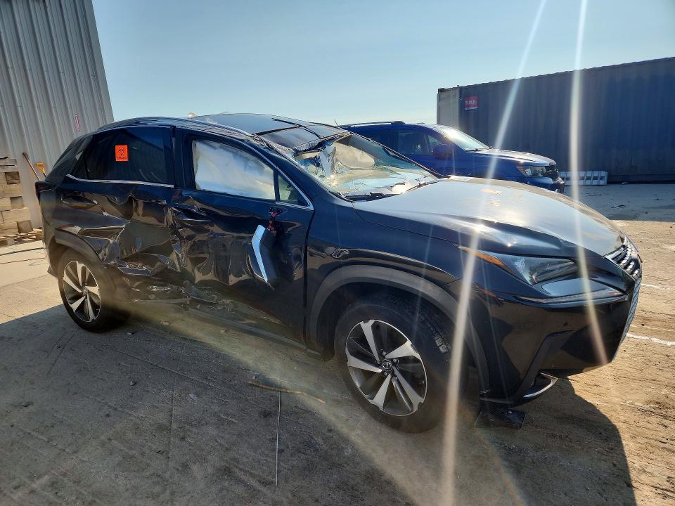 Photo 4 from auction – 2018 LEXUS NX 300 with VIN JTJBARBZ8J2161687