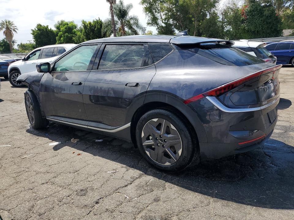 Photo 2 from auction – 2025 KIA EV6 with VIN 5XYC34JB1SG007368
