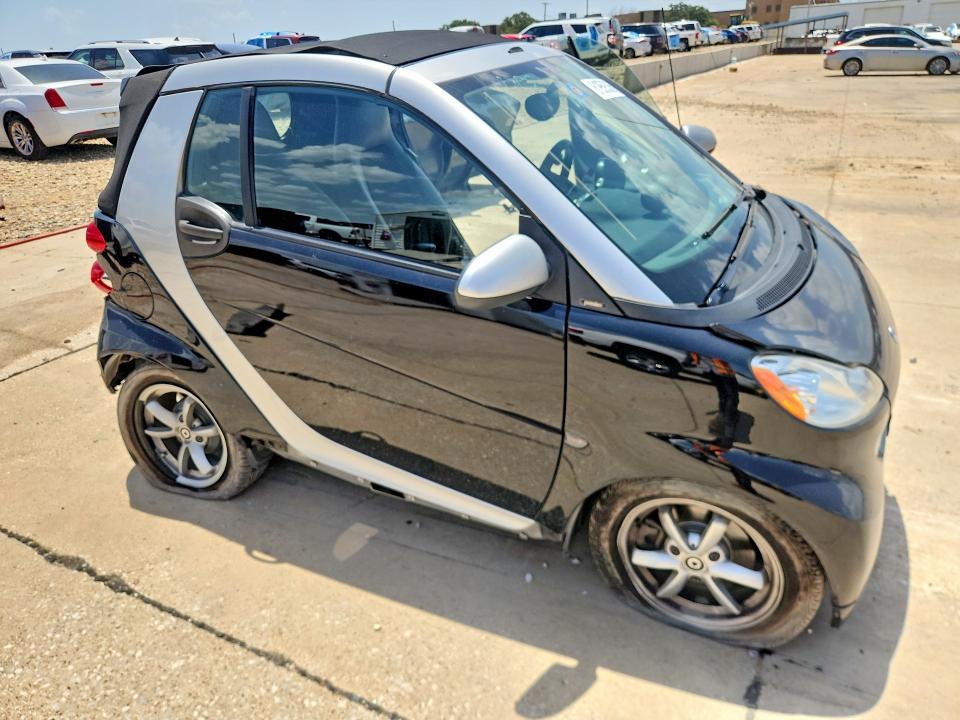 Photo 4 from auction – 2011 SMART FORTWO with VIN WMEEK3BA7BK510927