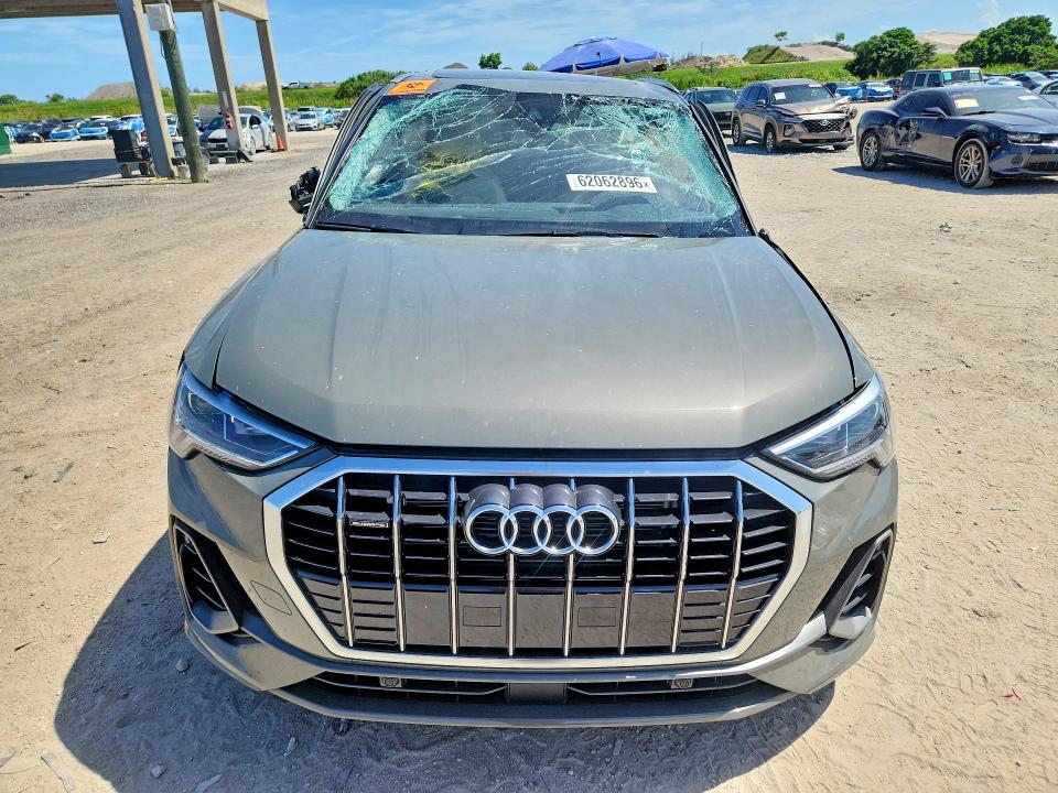 Photo 5 from auction – 2025 AUDI Q3 with VIN WA1DECF31S1074329