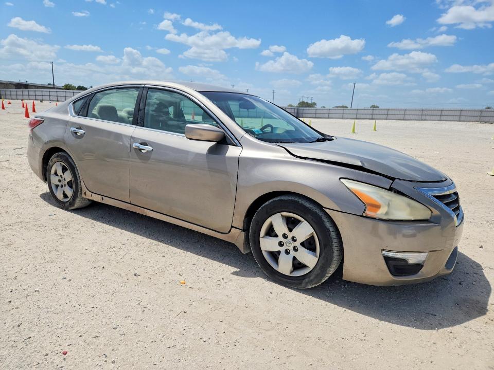 Photo 4 from auction – 2015 NISSAN ALTIMA with VIN 1N4AL3AP9FN313557