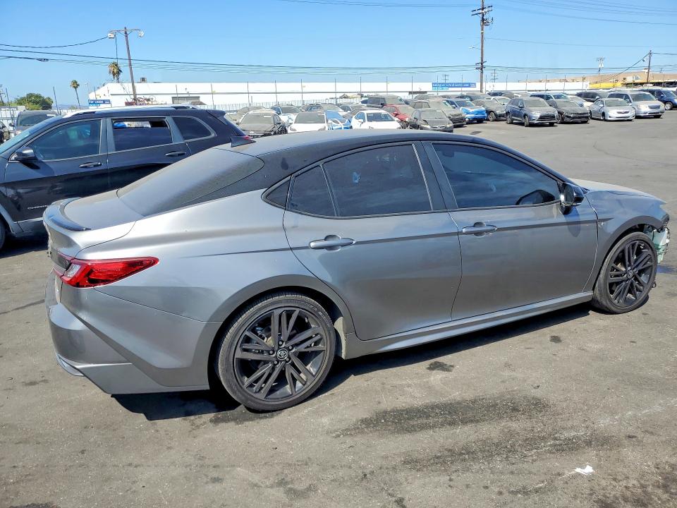 Photo 3 from auction – 2025 TOYOTA CAMRY with VIN 4T1DAACK7SU520186