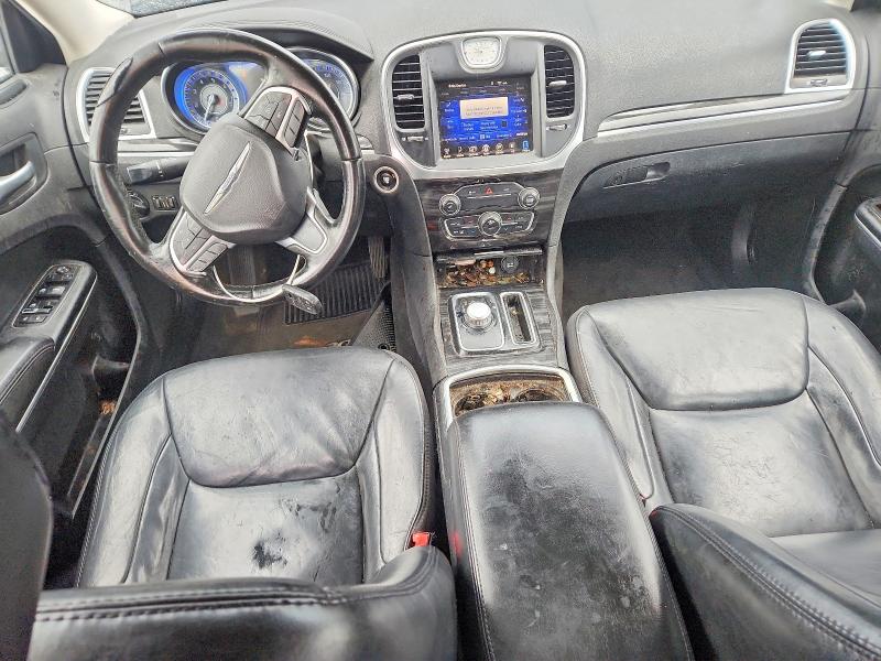 Photo 8 from auction – 2016 CHRYSLER 300 with VIN 2C3CCAAG1GH167354