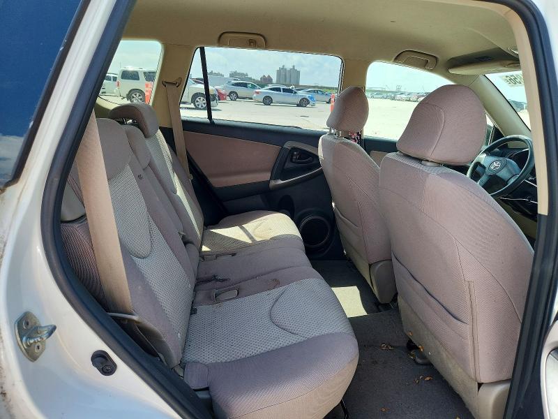 Photo 11 from auction – 2006 TOYOTA RAV4 with VIN JTMZD33V666000997