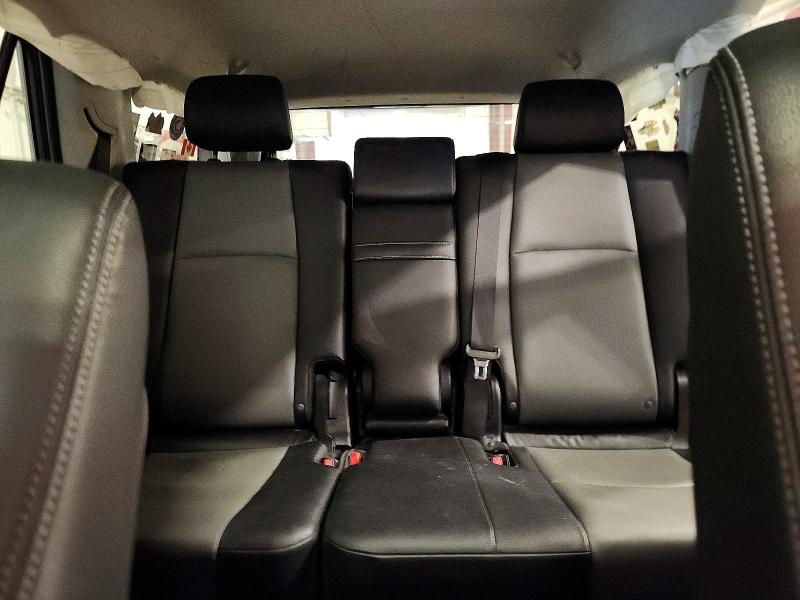 Photo 10 from auction – 2019 TOYOTA 4RUNNER with VIN JTEBU5JR4K5675987