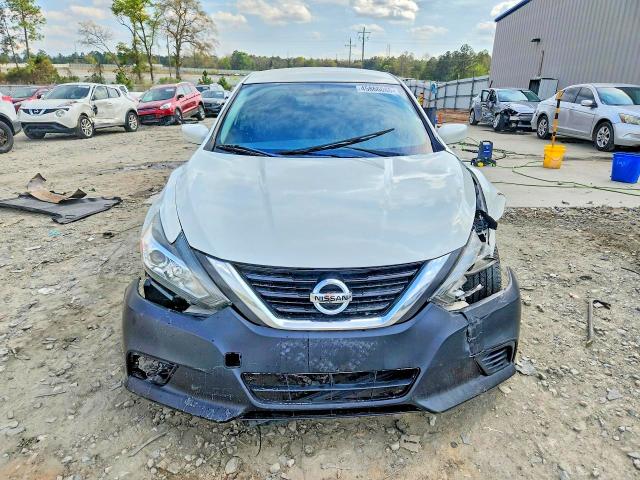 Photo 5 from auction – 2017 NISSAN ALTIMA with VIN 1N4AL3AP0HC179844