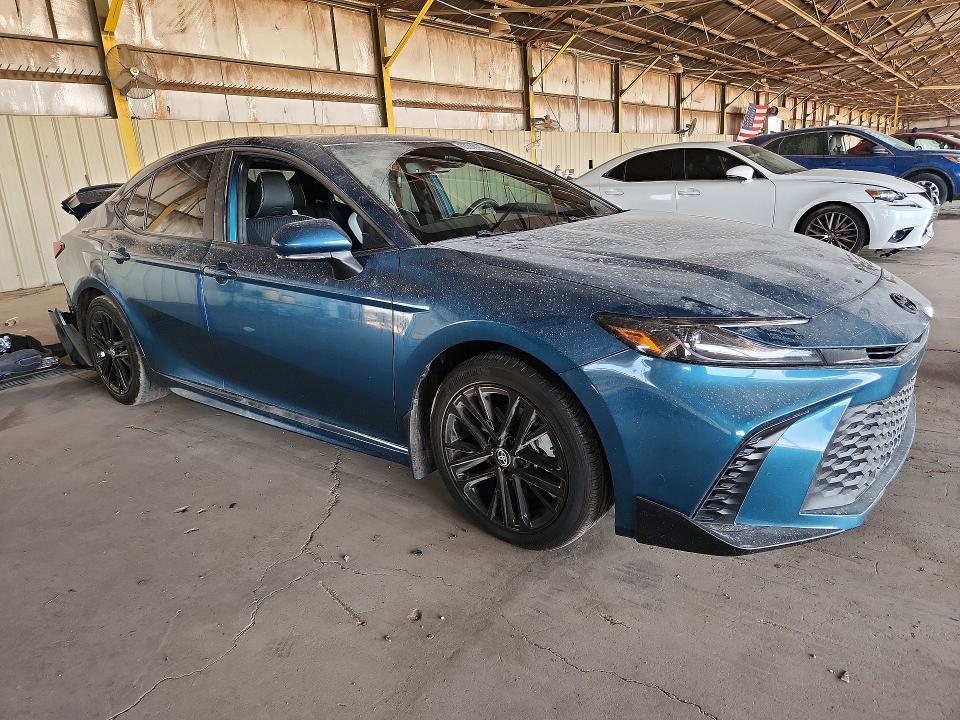 Photo 4 from auction – 2025 TOYOTA CAMRY with VIN 4T1DAACK2SU611754