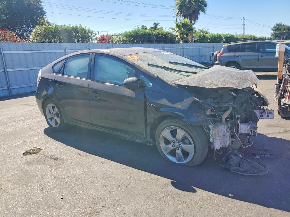 Photo 4 from auction – 2013 TOYOTA PRIUS with VIN JTDKN3DU8D5620628