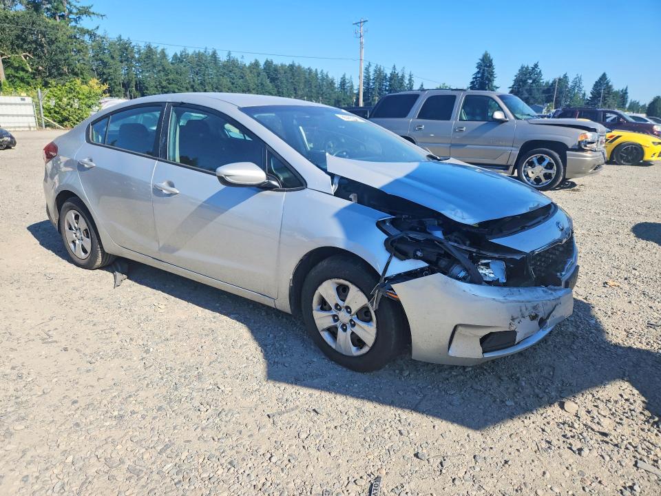 صورة رقم 4 من المزاد - 2017 KIA FORTE مع VIN 3KPFK4A77HE125622